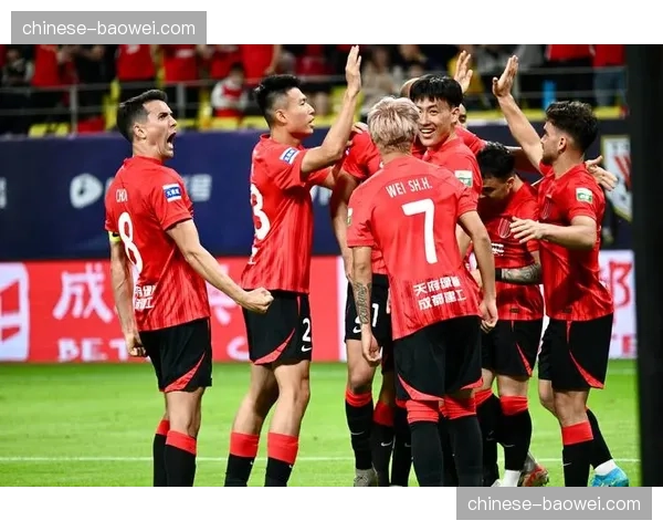 韦世豪破八百四十七天球荒 蓉城队长逆境中展现进攻价值